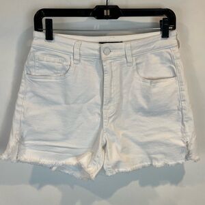 Boston Proper White Denim Raw Hem Shorts SZ 6